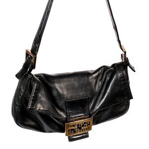 FENDI 2000s BLACK LEATHER BAGUETTE